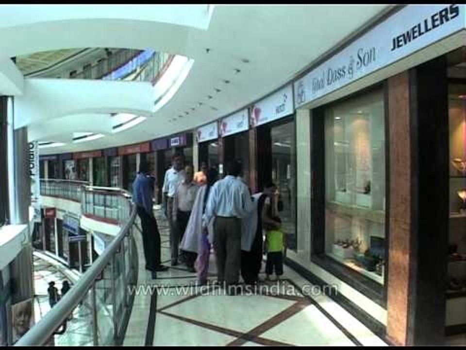 Posh shopping mall: Ansal Plaza
