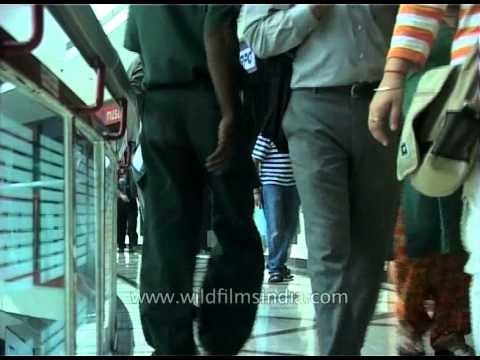 World-class shopping mall in the hearts of Delhi: Ansal Plaza