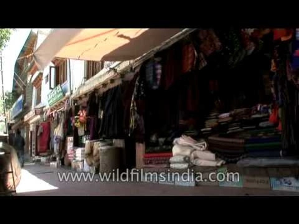 Shop for exclusive traditional cloths in Ladakh market