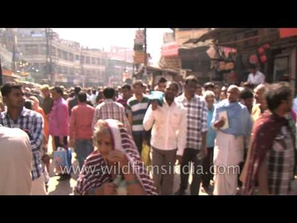 Women folks throng Varanasi on Maha Shivratri for the well being of their husbands, Varanasi