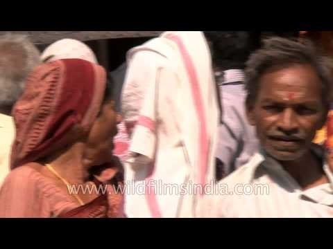 Jain devotees queuing up to enter temple in Varanasi