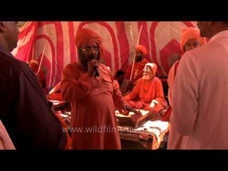 Exclusive scenes of Shivratri Bhandara in Varanasi