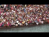A sea of holy crowd arrived at Banaras during Kumbh