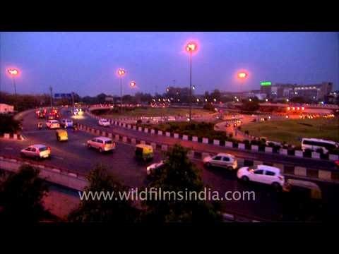 New Delhi in the fast lane: day to night time lapse at AIIMS!
