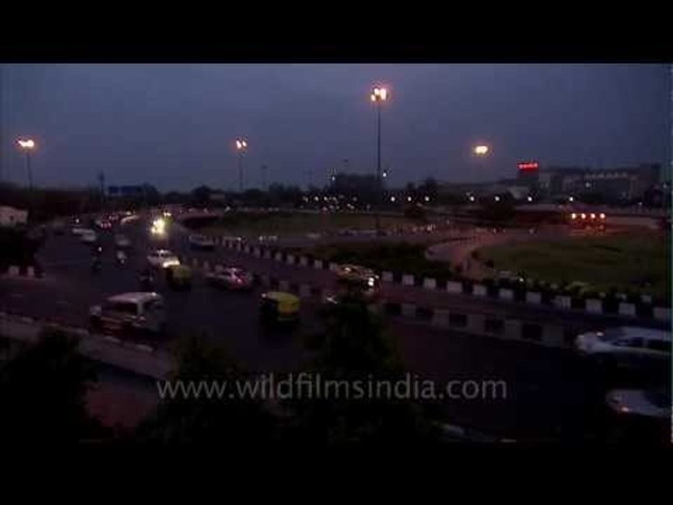 AIIMS Ring Road time lapse: Delhi in a rush!