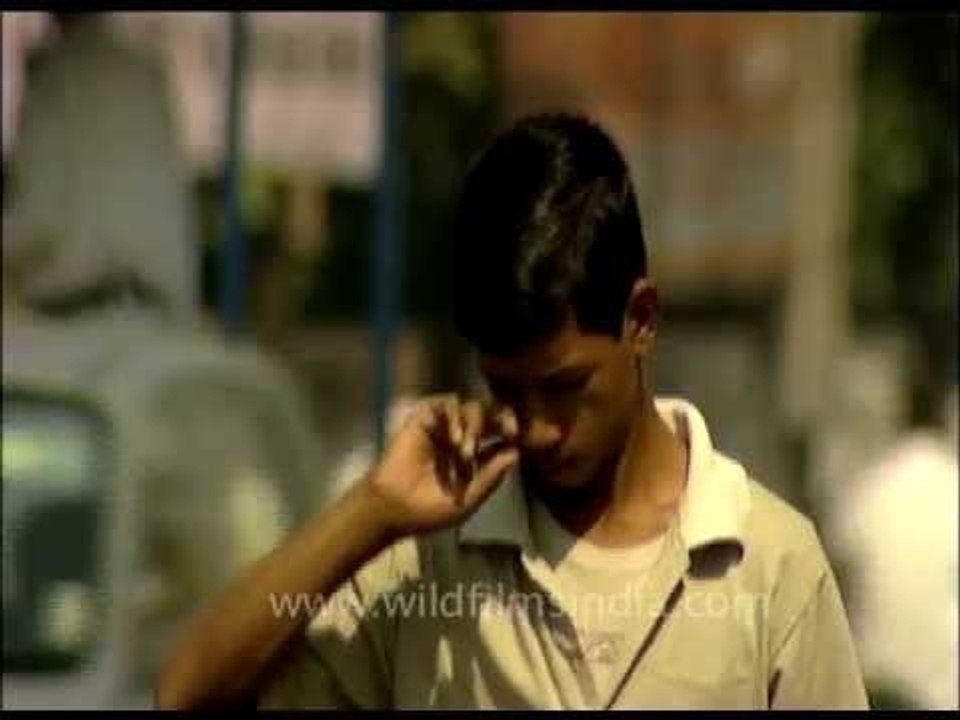 Yuck! Nose-picking on the streets!