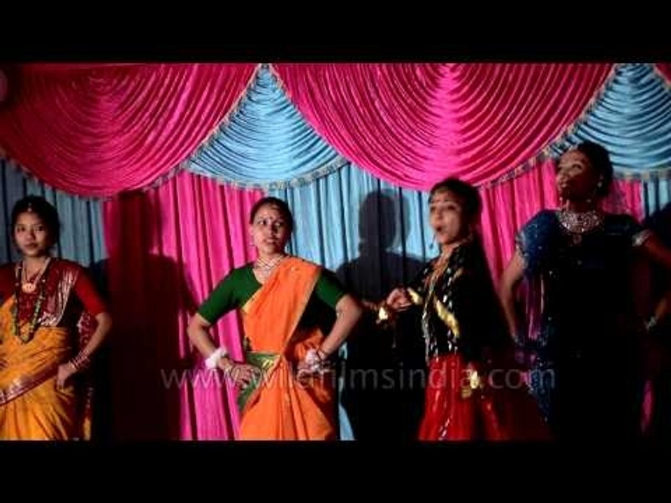 Rung girls dancing at Kangdali festival in Pangu village