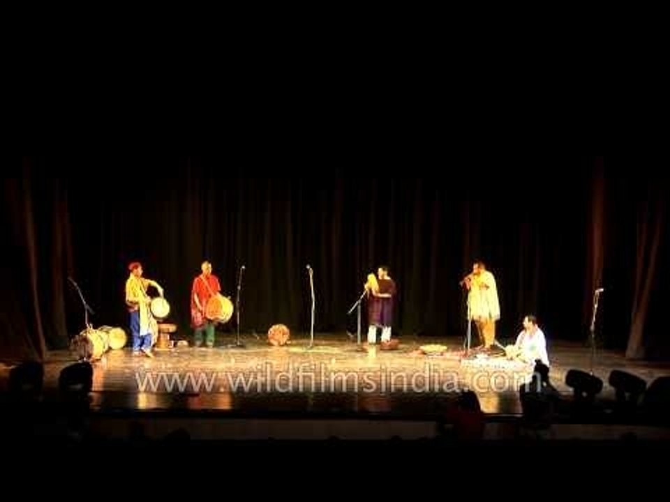 A splendid performance by the group of professional folk musicians at African Festival in Delhi
