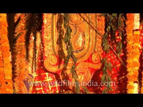 Devotees of Durga Puja at CR Park, Delhi