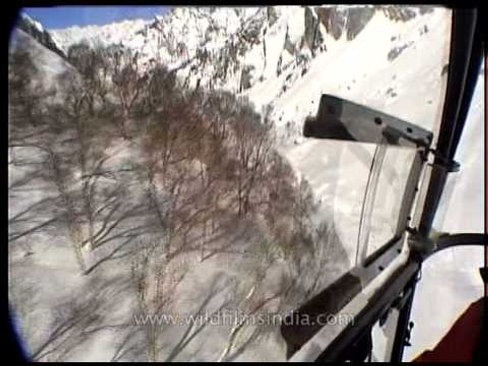 Skiers board chopper to set out for Heli-skiing