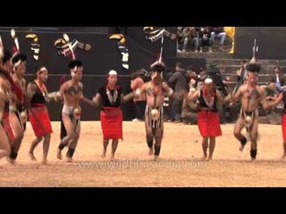 Télécharger la video: Phom Naga tribes-men dressed scantily and dancing merrily, Nagaland