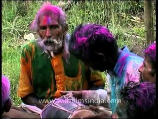 Smoking marijuana and celebrating Holi festival with music!