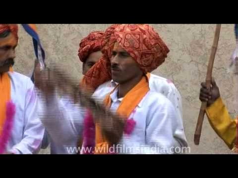 Dhol drummers drumming about at the Jaipur Elephant Festival