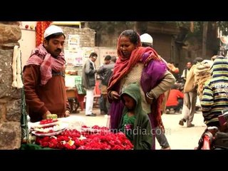 Small market circle in Nizamuddin West