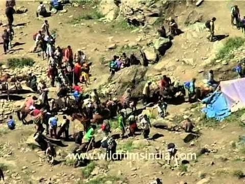 Amarnath pilgrims en route the holy shrine