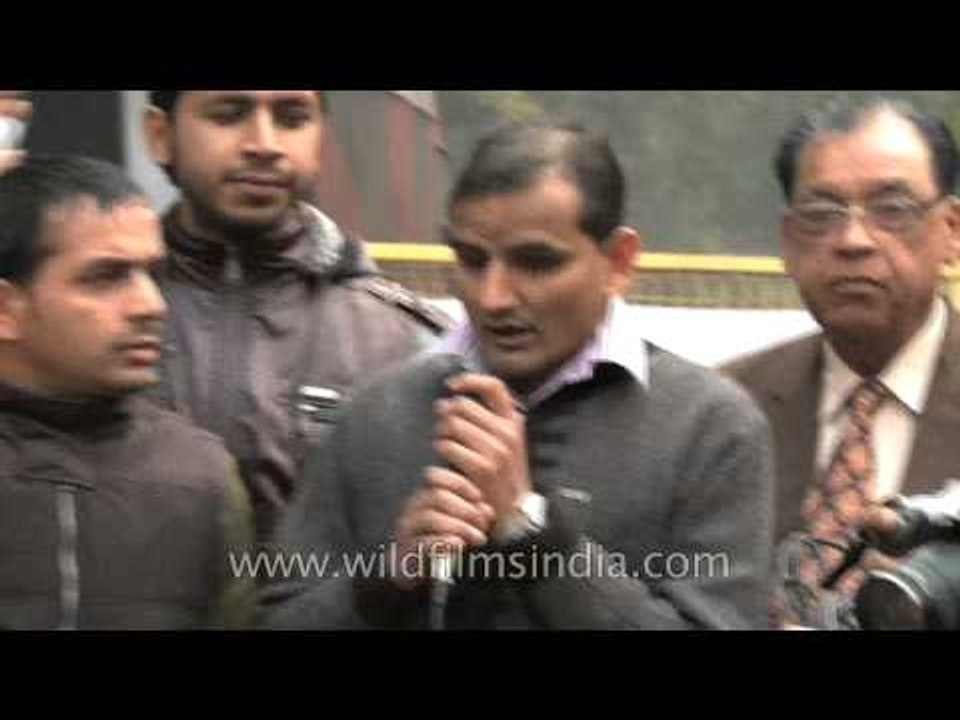 Demonstrators gather at Jantar Mantar against gang rape