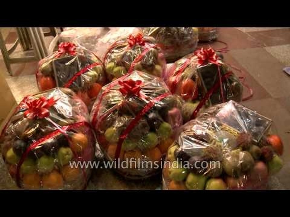 Fruit gift packs at INA for sale on Diwali