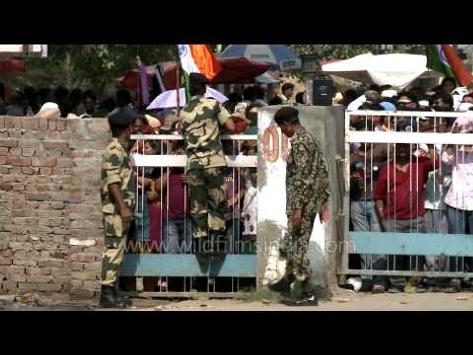 Crowd rushing inside the stadium for Beating of retreat at Wagah Border