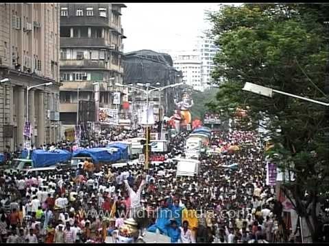Ganapati Bappa Morya - Ganesha festival in India!!