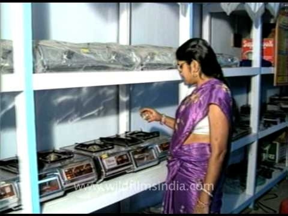 Buying an old fashioned gas cooking range in India!