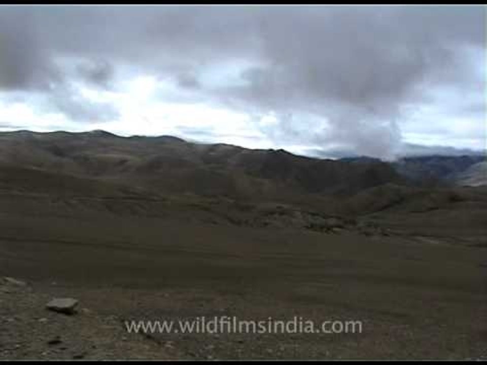 Dim lit sky over the horizon in Mansarovar