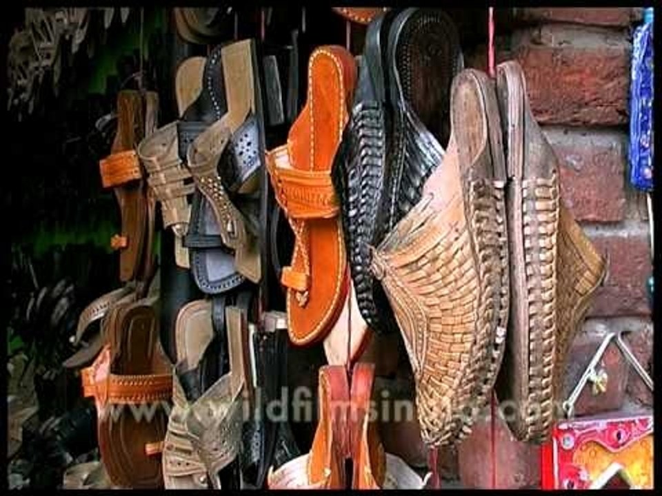 kolhapuris and mural stores in Dilli Haat