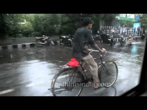 Raining cats and dogs in Delhi... Negotiating Aurobindo marg in a downpour!