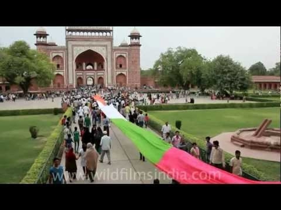 A sheet as a gift to Shah Jahan, Taj Mahal!