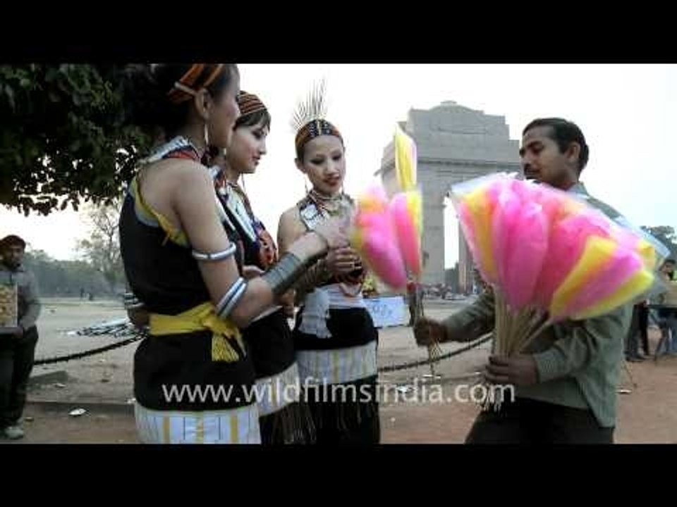 Tetseo sisters buying cotton candy at India Gate!