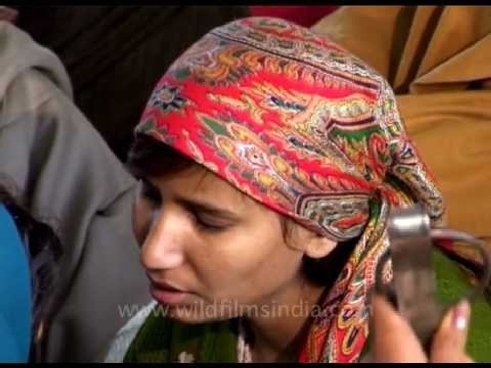 Women inmates in Tihar jail singing kirtans