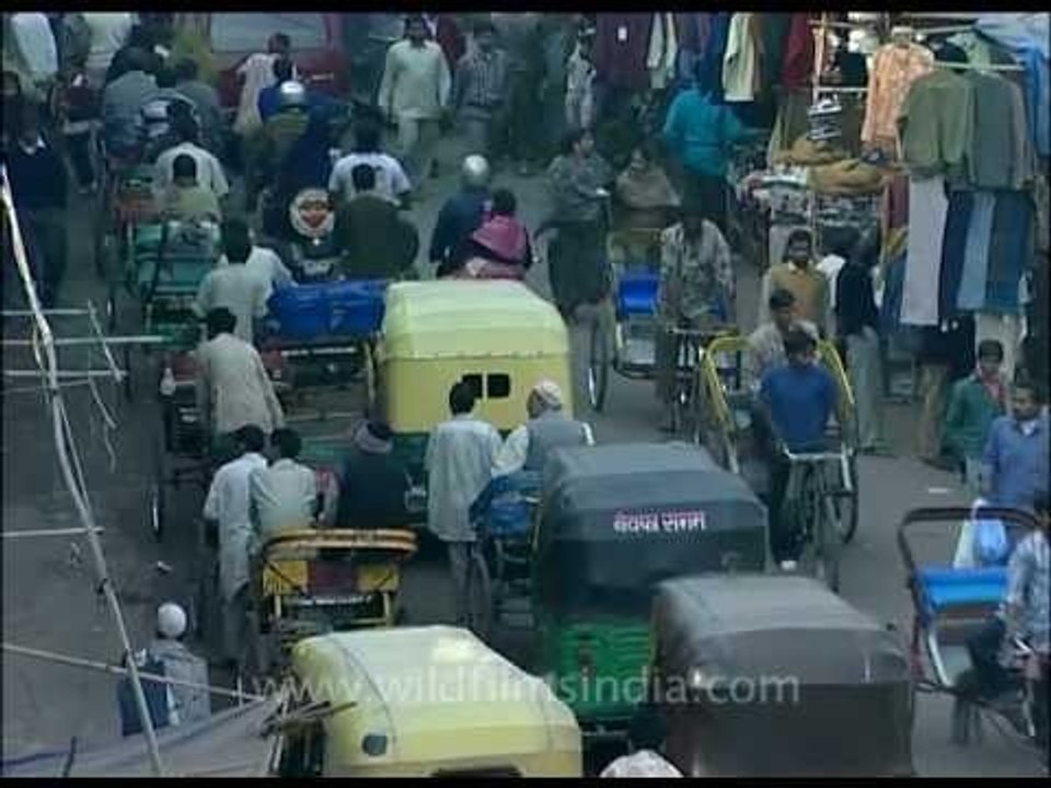 Hawkers encroachment in Chandni Chowk disrupts vehicle movement!