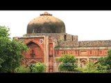 Mughal Period Tomb In Delhi