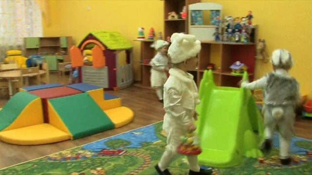 Малыши в ожидании Нового года