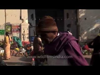 Devotees throng Sri Ranganathaswamy Temple - Srirangapatna