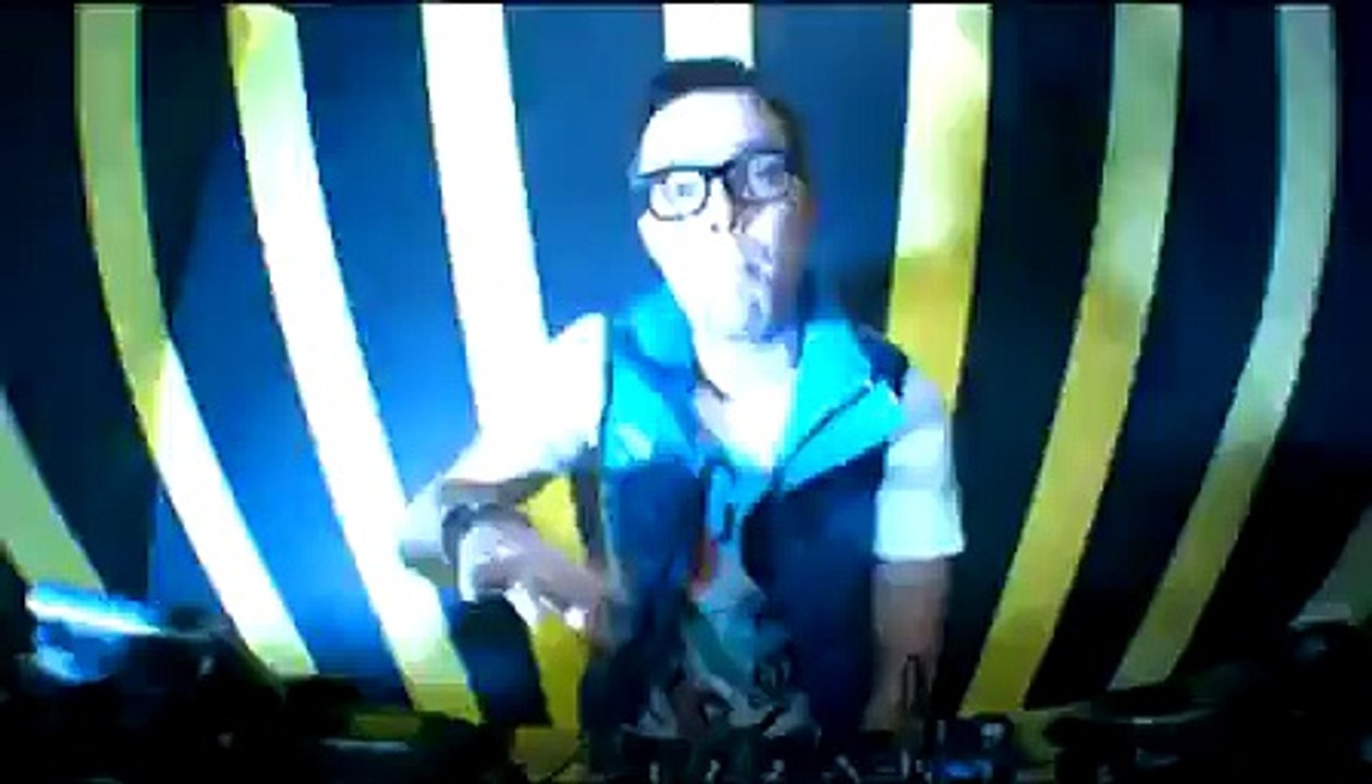 Deepside Deejays Feat. Alex & Grasu XXL - Around The World