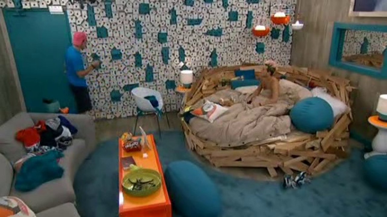 Zankie in HOH bed at 9:09PM 8/13