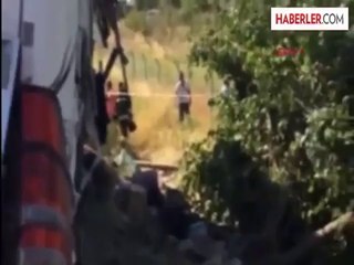 Aksaray'da Otobüs Devrildi: Ölen ve Yaralananlar Var