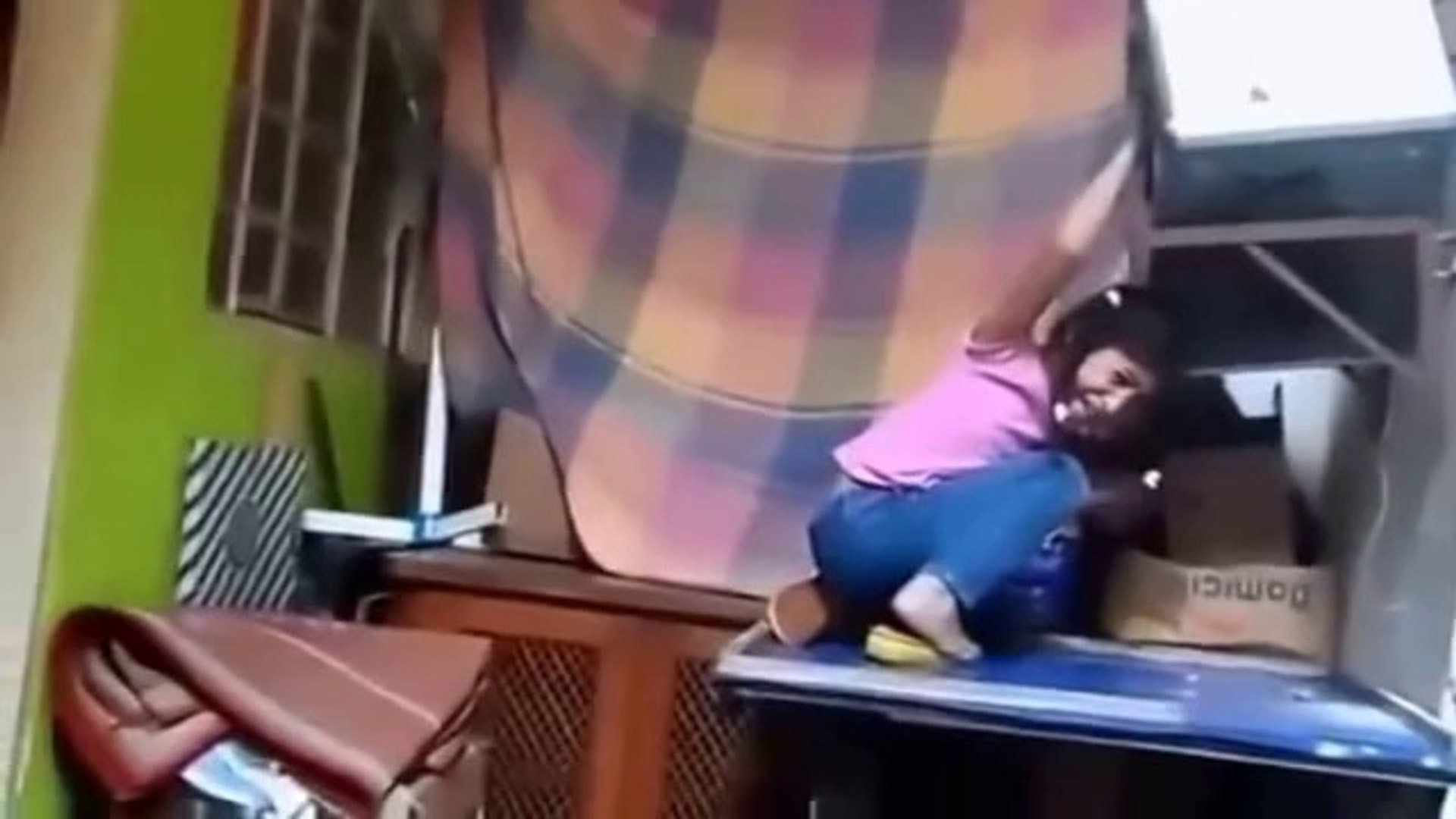 Mãe, o forninho caiu!