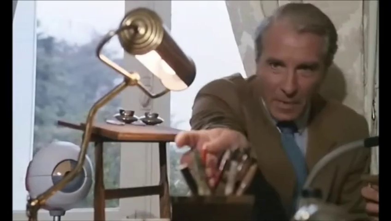 jean poiret " vous sucez pas de la glace vous ! "