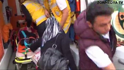 MİNİBÜS KARŞI ŞERİDE GEÇTİ OTOMOBİLLE ÇARPIŞTI