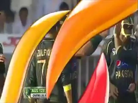 Afridi taking a Brilliant Catch of Bailey in 1st ODI Vs Aus Sharjah 2014