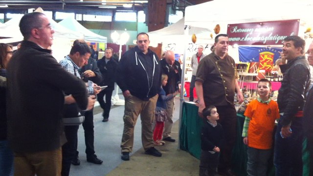 Stéphane Plaza fait le tour du salon