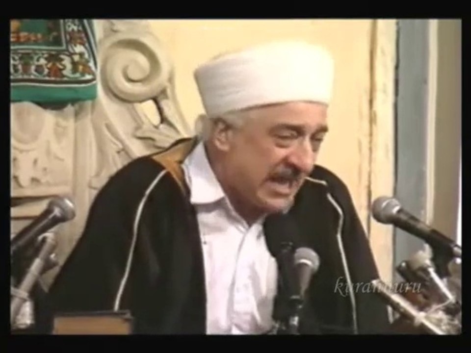 Hasan Basri Ebu Hanife Mevlana Okul arsasında