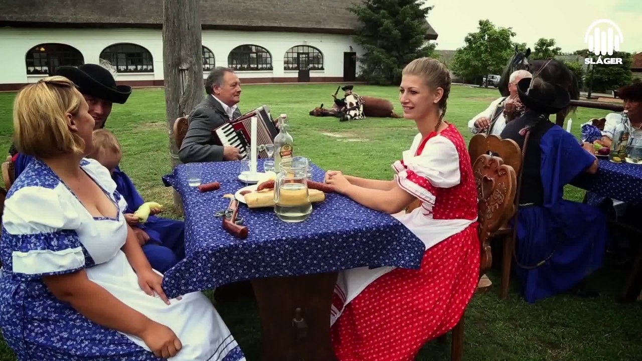 A jó LaciBetyár - Esik eső