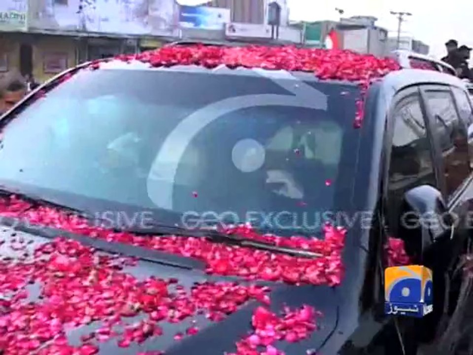 Dr Tahir-ul-Qadri has entered Faisalabad-Geo Reports-12 Oct 2014