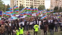 Azerbaycan'da Muhalifler Miting Düzenledi