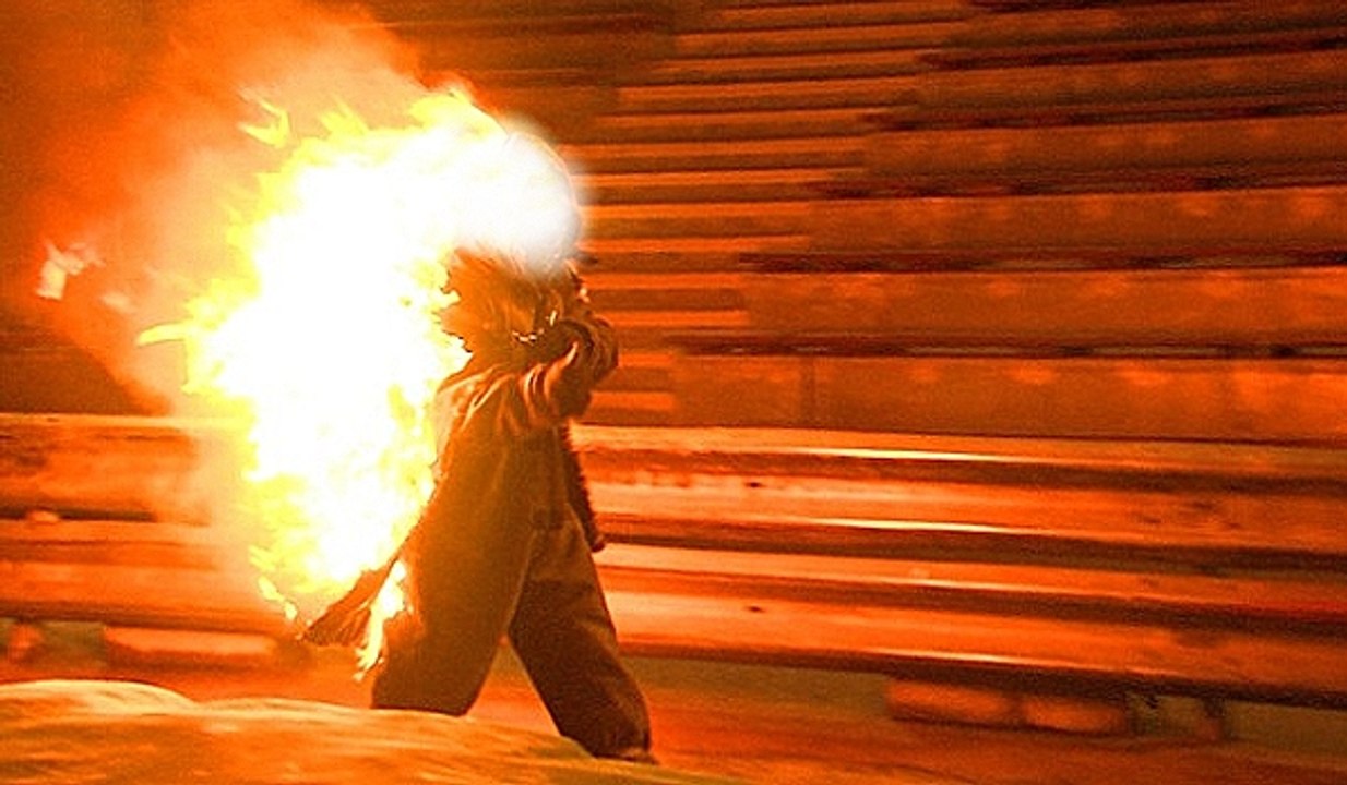 Feuer beim Stunt-Training!