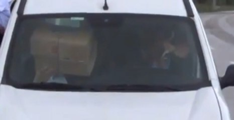 Sürücü Koltuğundaki Buzağı Polisi Alarma Geçirdi