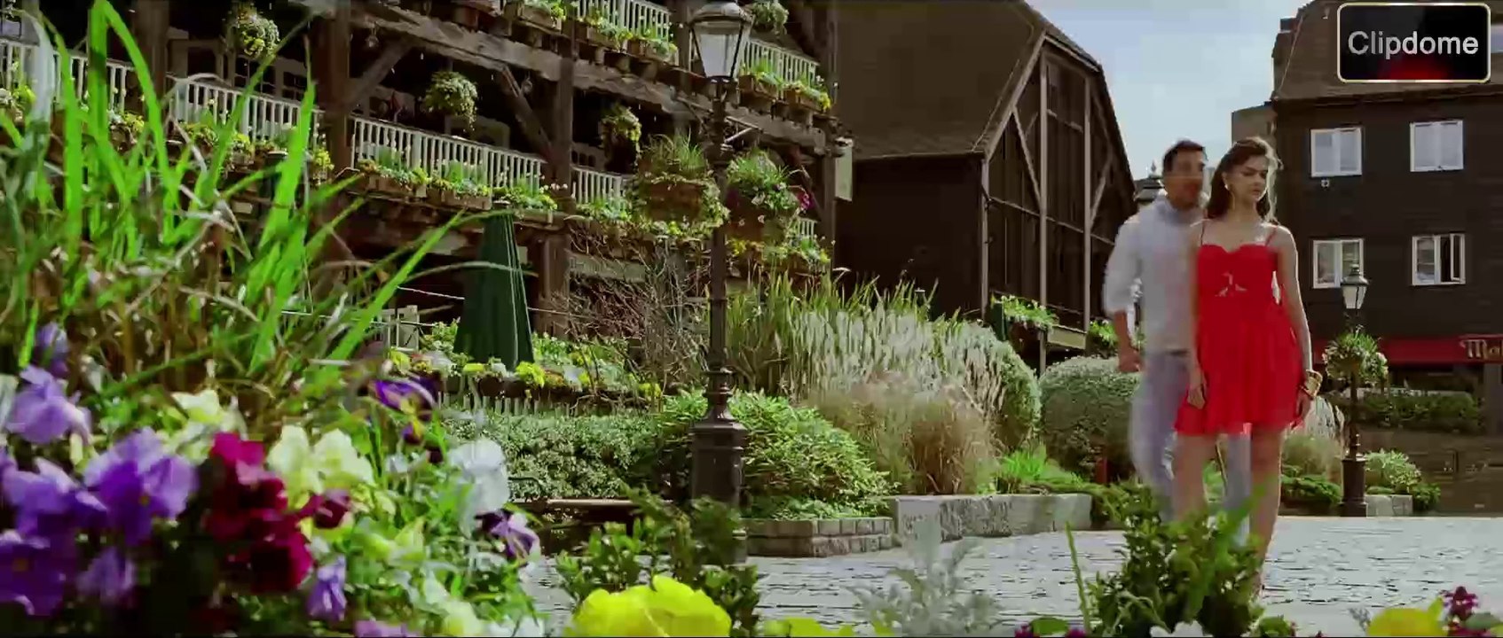 Jhak Maar Ke - Desi Boyz