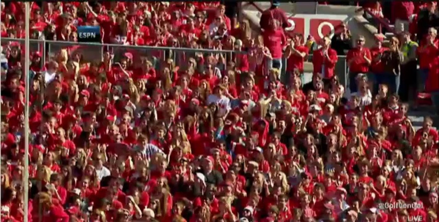 Steve Stricker hits chip shot from top of scoreboard at Wisconsin's Camp Randall Stadium